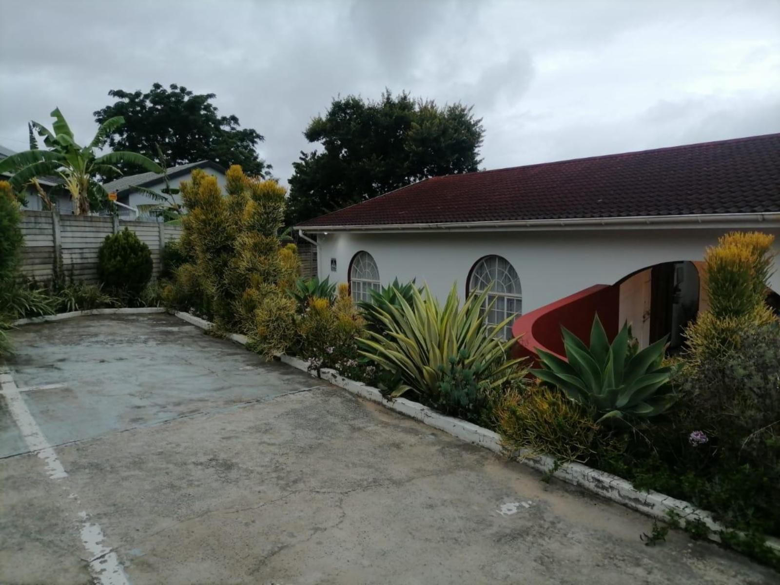 Ezamampondo Bed And Breakfast King Williams Town Eastern Cape South Africa House, Building, Architecture, Palm Tree, Plant, Nature, Wood, Window