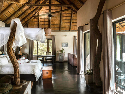 Ezulwini Game Lodges, Honeymoon Suite River Lodge