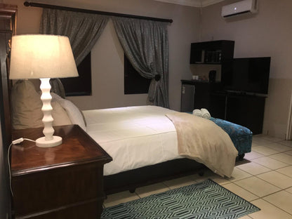 Executive Standard Suite @ Fairview Guest House