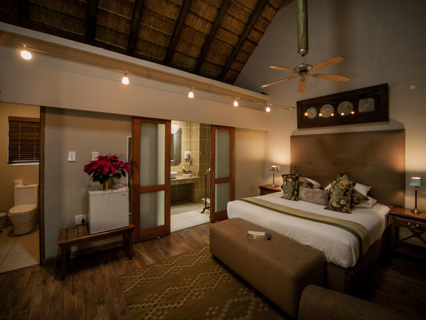 Luxury Rose Room 3 @ Fairview Hotels, Spa & Golf Resort