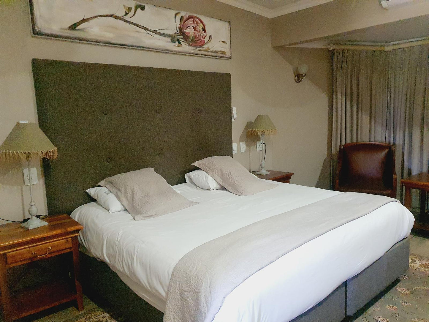 Luxury Rose Room 5 @ Fairview Hotels, Spa & Golf Resort