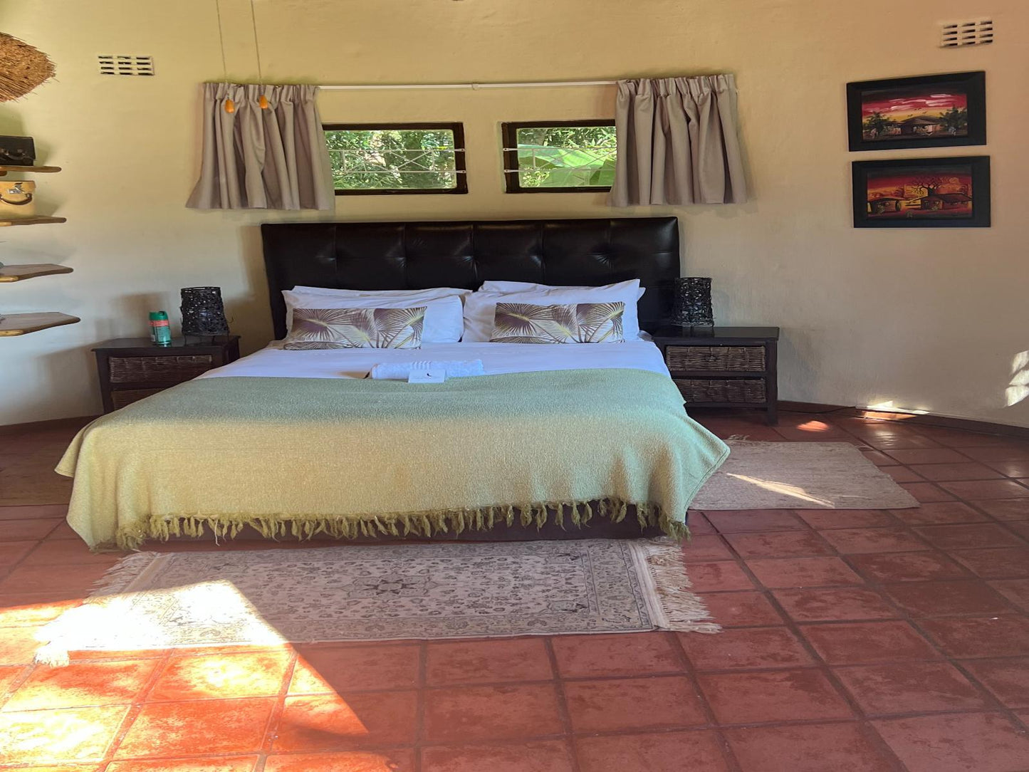 Safari 4 Standard Room with Pool View @ Fish Eagle Manor