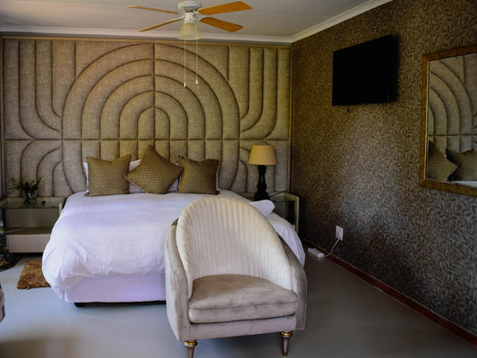 Luxury King Suite Upstairs @ Flamingo Rest