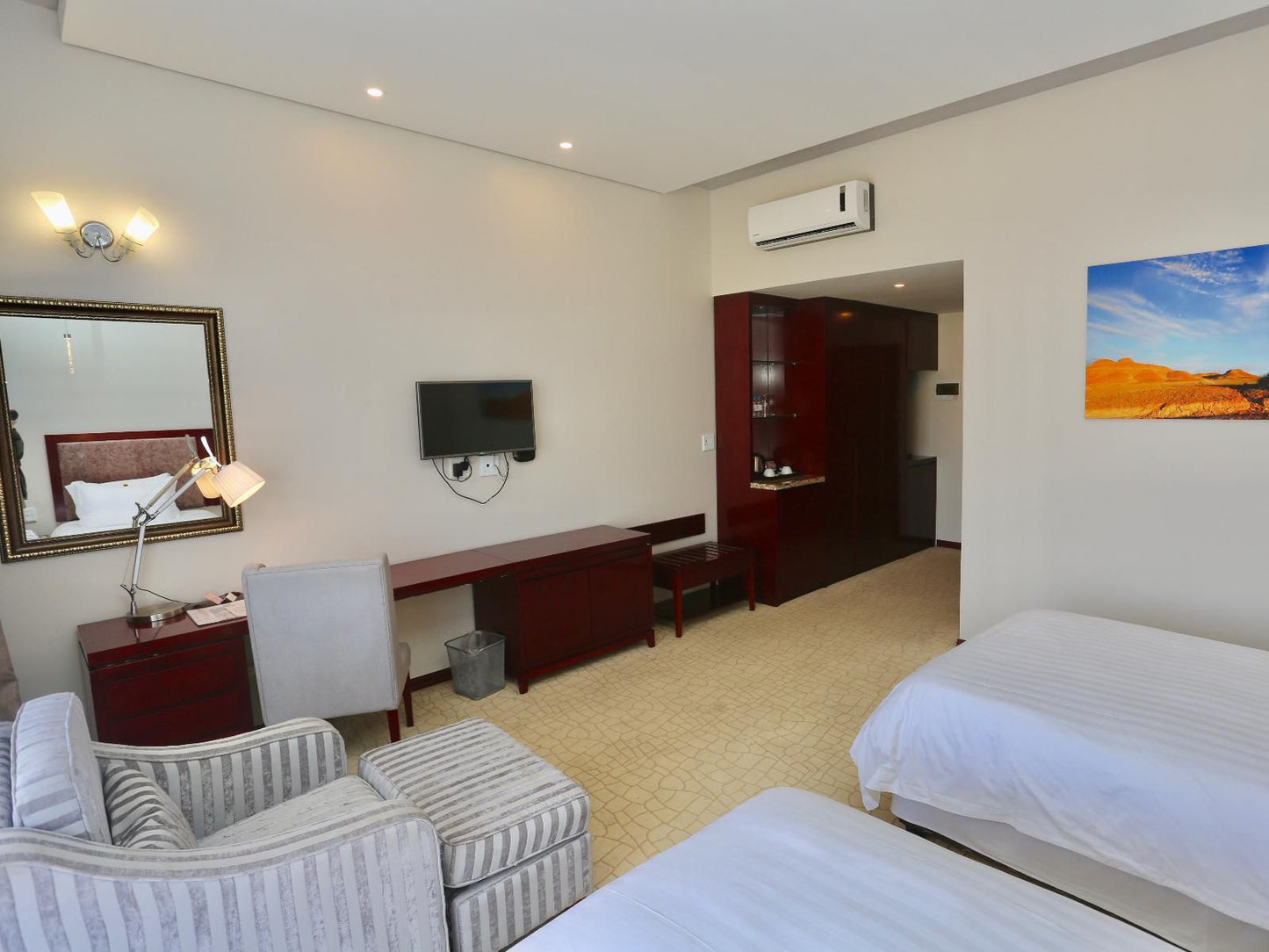 Flamingo Villas Boutique Hotel, Comfort Twin Room with Disability Access