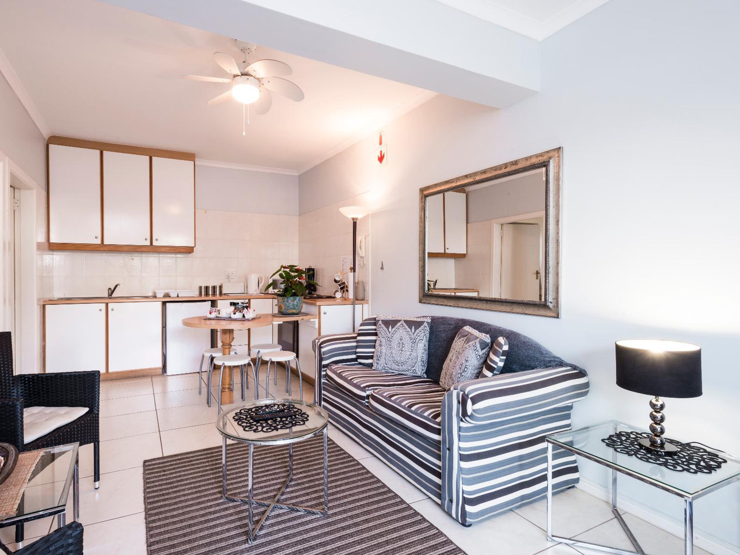 Self-catering 1-bedroom Apartment @ Flamingo Lodge