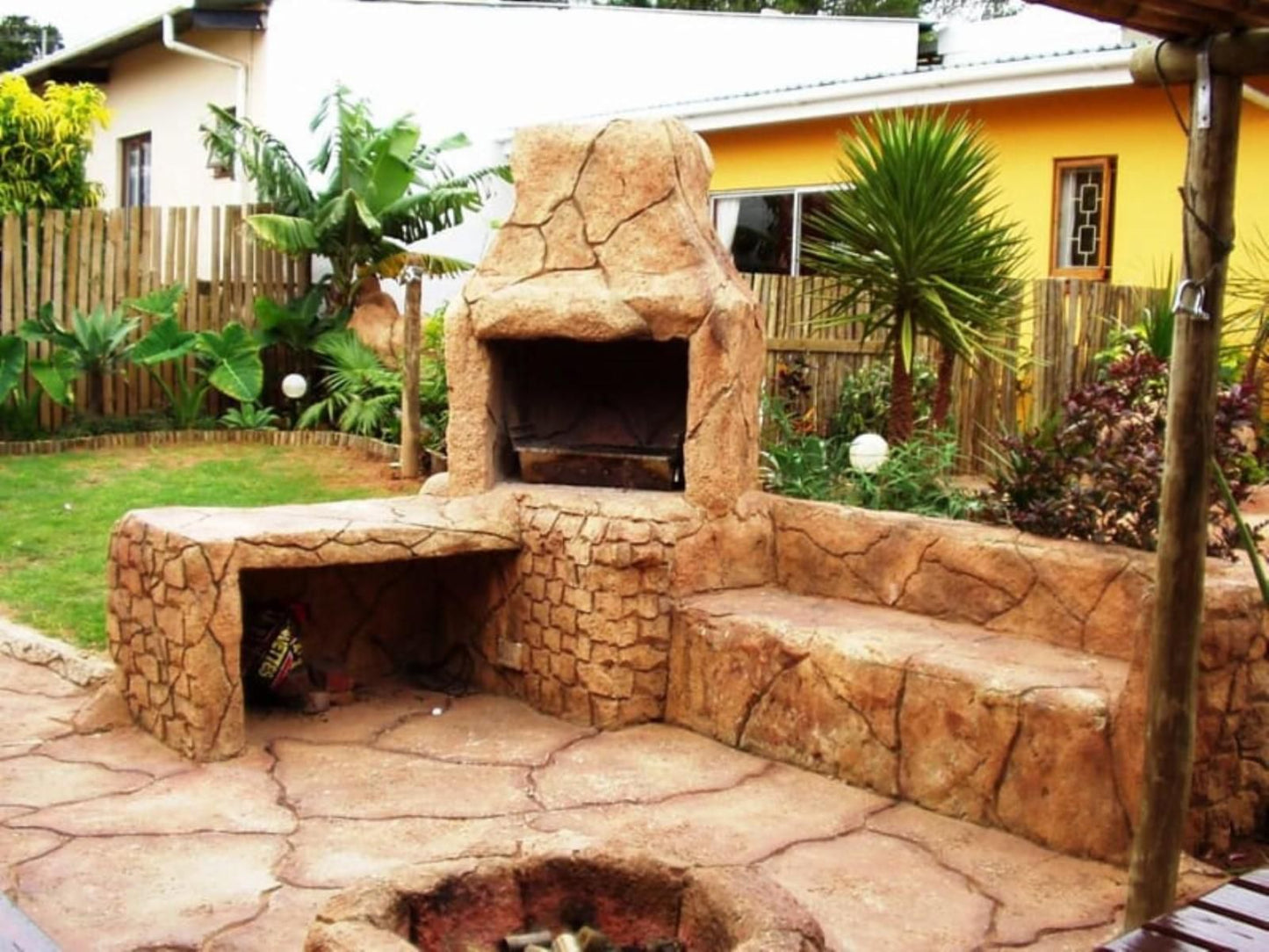 Flintstones Guest House Durban Durban North Durban Kwazulu Natal South Africa 