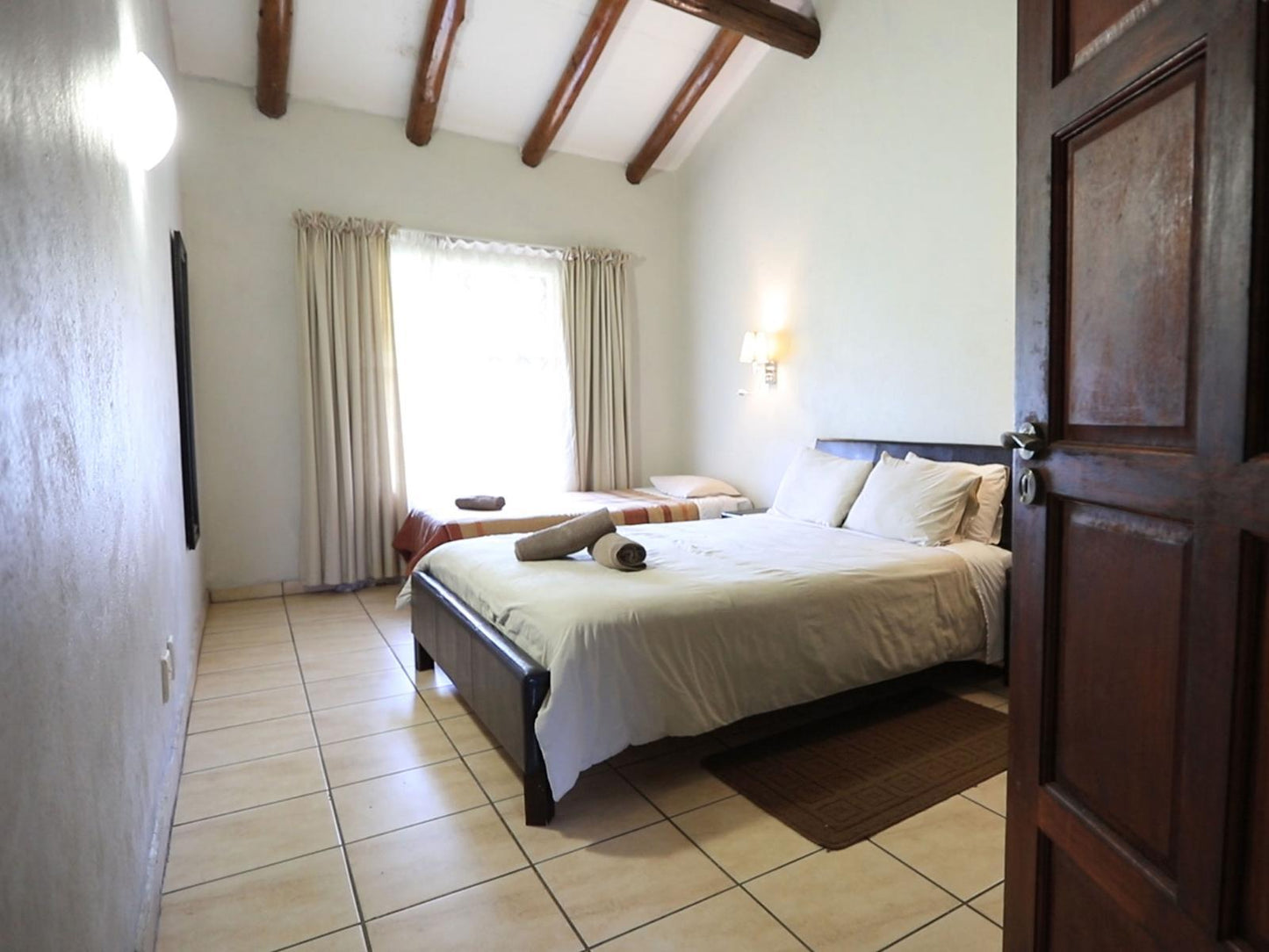 4 Sleeper Self-catering @ Floreat Riverside Lodge