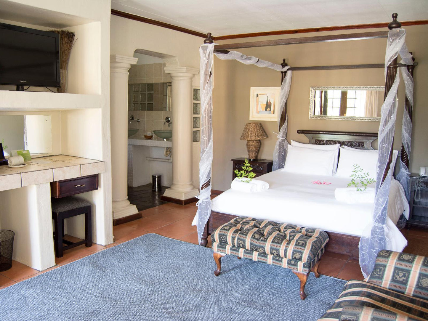 Luxury Room @ Floreat Riverside Lodge