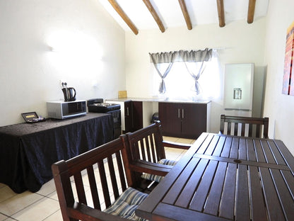 Self-catering Open Plan Room @ Floreat Riverside Lodge