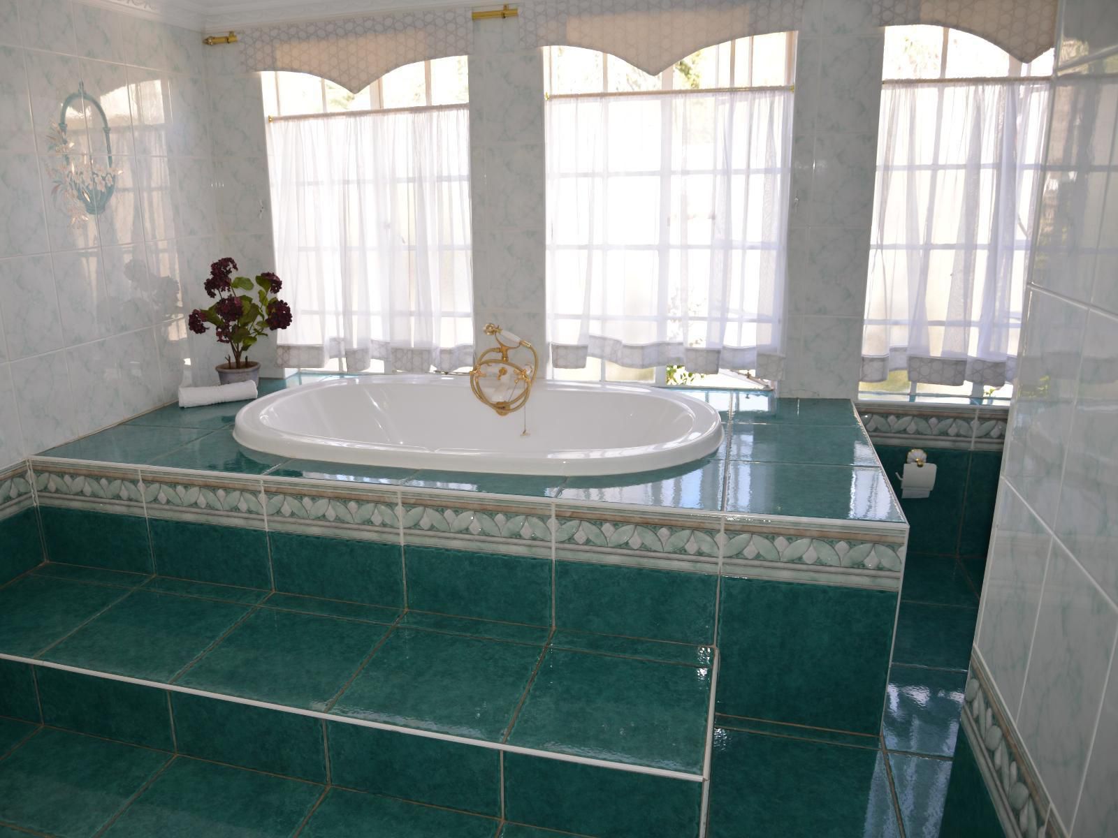 Florentia Guest House Waverley Bloemfontein Free State South Africa Bathroom, Swimming Pool