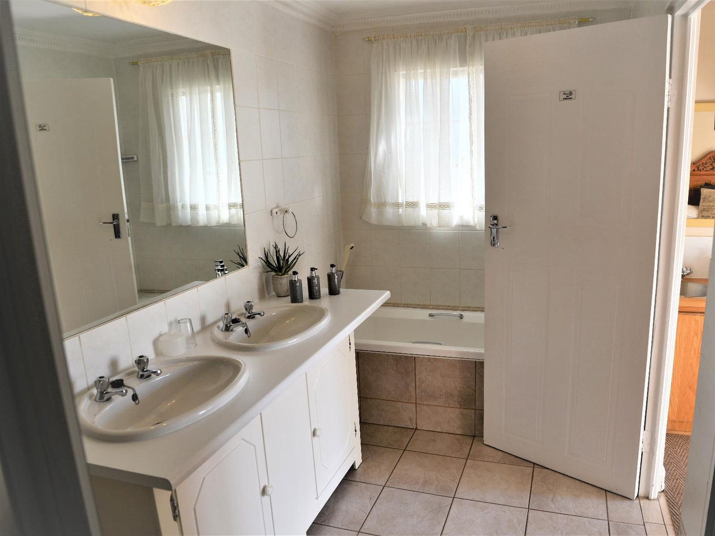 Florentia Guest House Waverley Bloemfontein Free State South Africa Bathroom