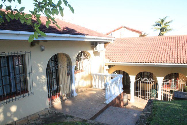 Footprints Inn Panorama Empangeni Empangeni Kwazulu Natal South Africa House, Building, Architecture, Palm Tree, Plant, Nature, Wood