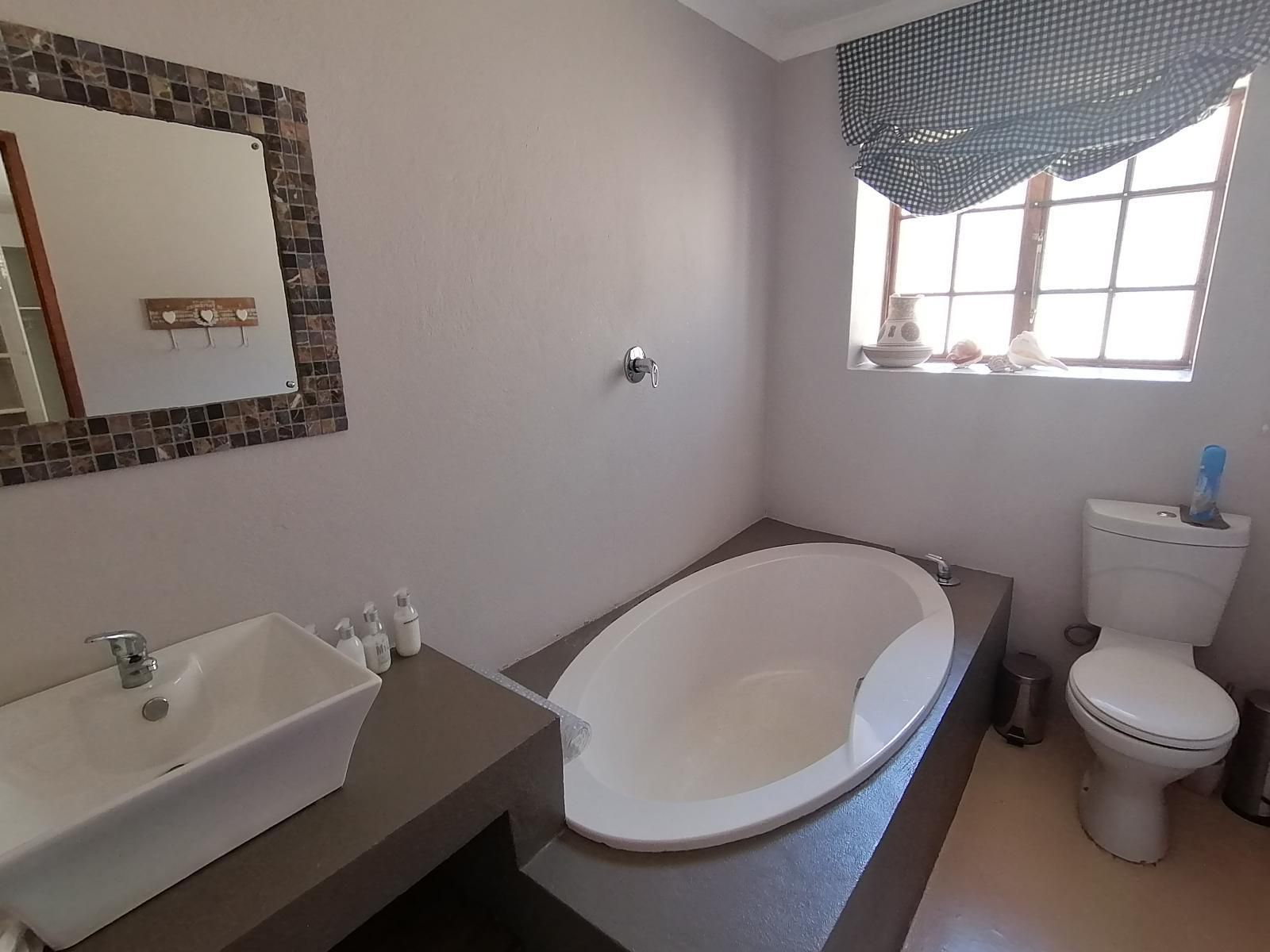 Forellenhof Wakkerstroom Mpumalanga South Africa Unsaturated, Bathroom