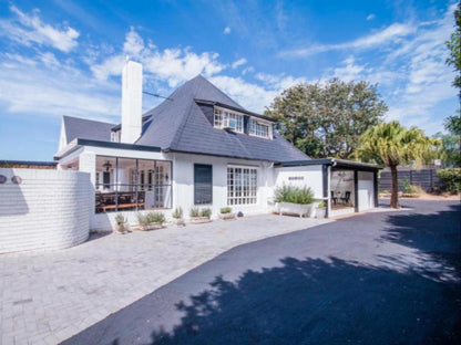 Forest Hall Guest House, Building, Architecture, House