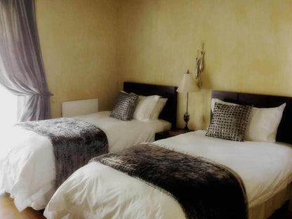 Fox And Squirrel Dullstroom Mpumalanga South Africa Bedroom