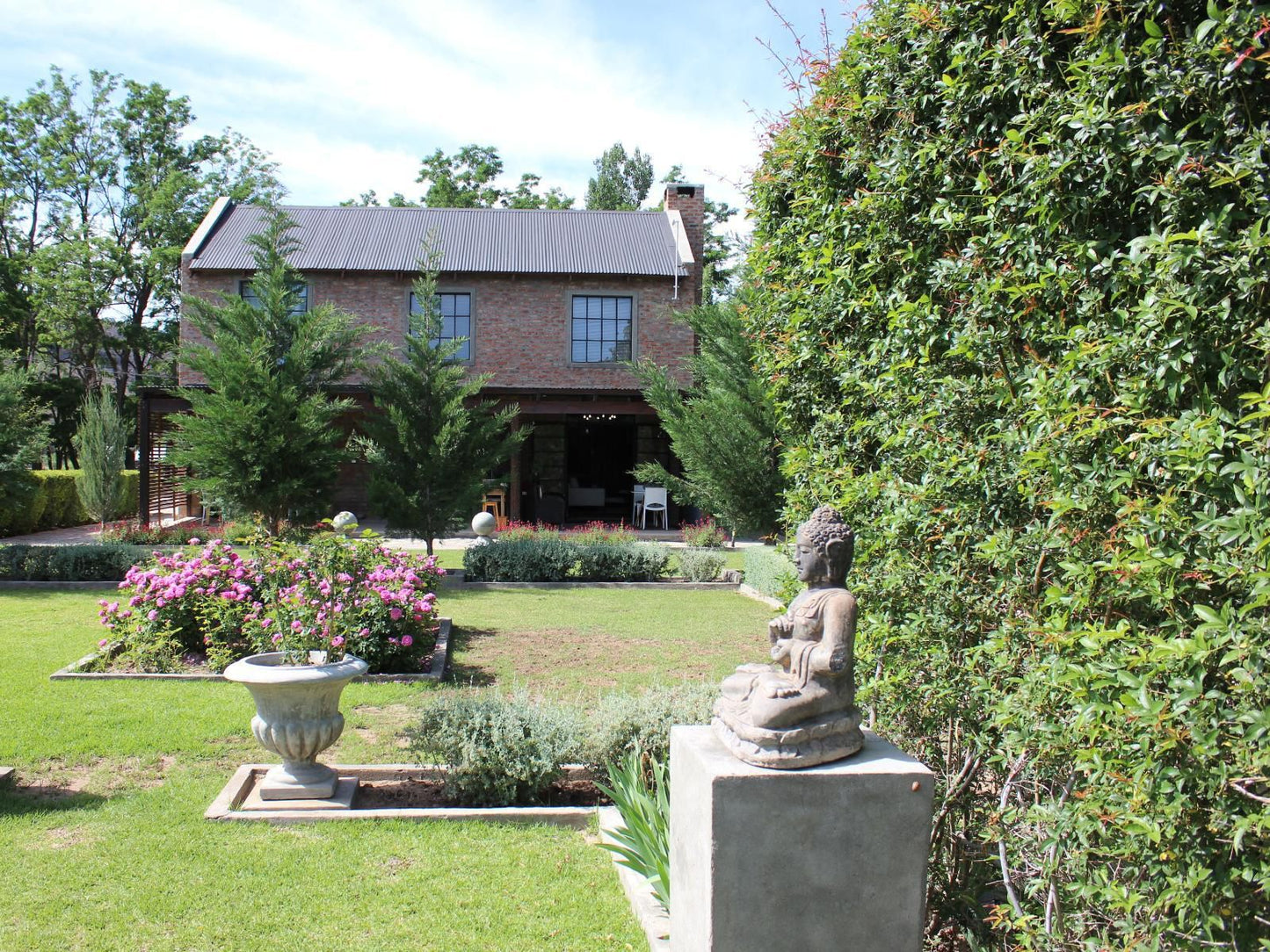 Furrows Lodge, House, Building, Architecture