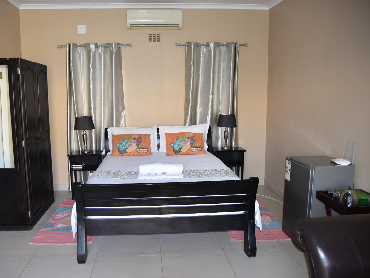 Luxury Rooms @ Fusion House