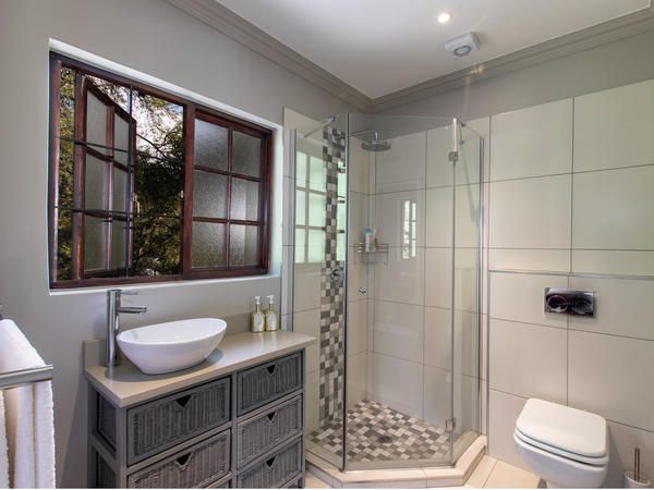 Garden View Executive Suite Hurlingham Johannesburg Gauteng South Africa Unsaturated, Bathroom