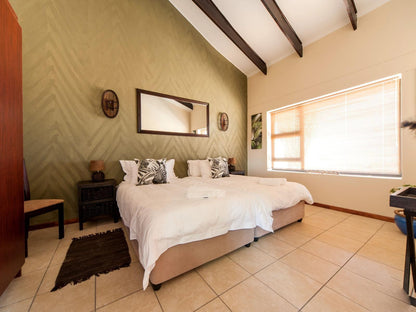 Gecko Ridge, Self-Catering Chalets, Bedroom