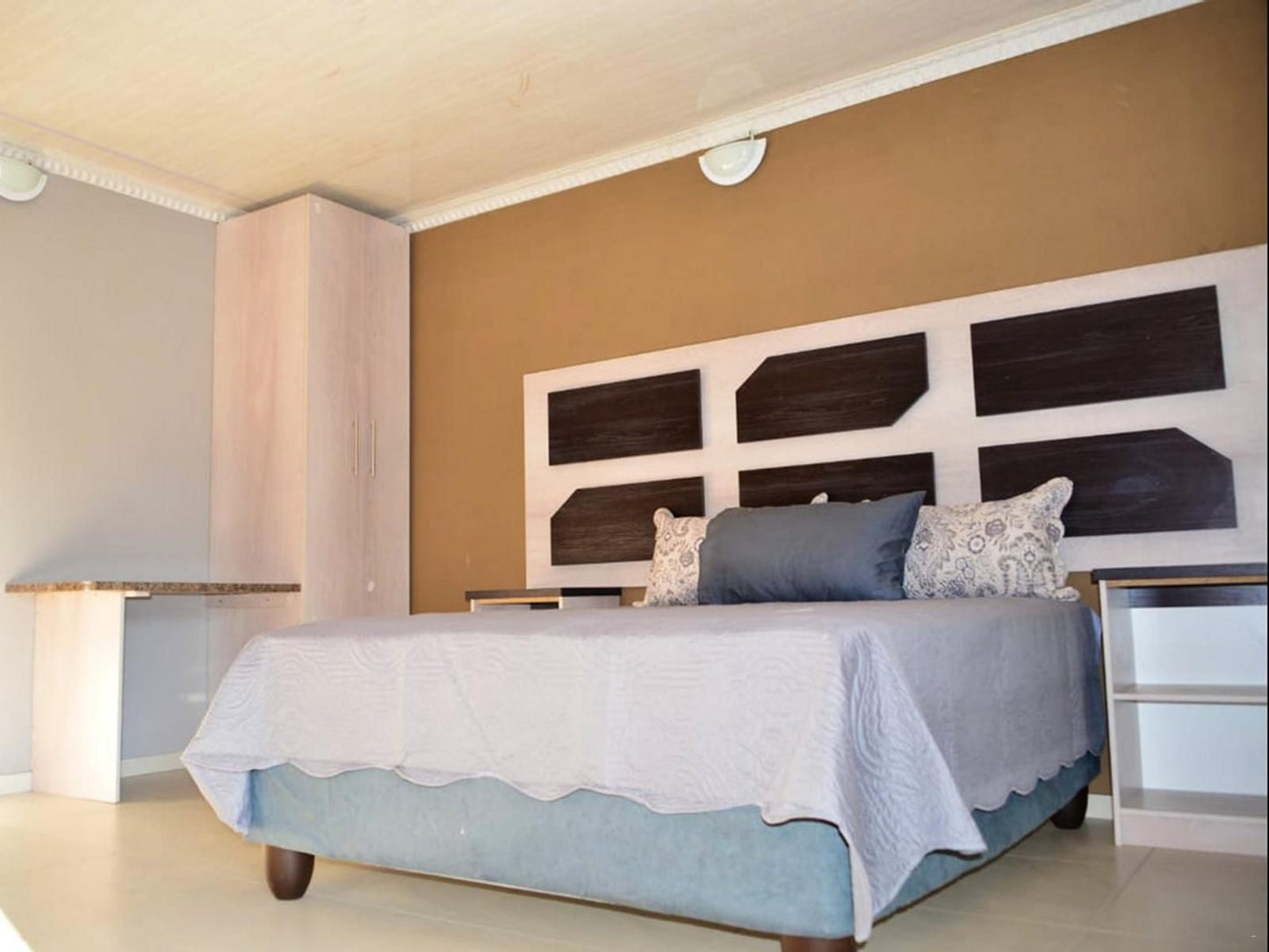 Genesis Self Catering Apartments, Bedroom