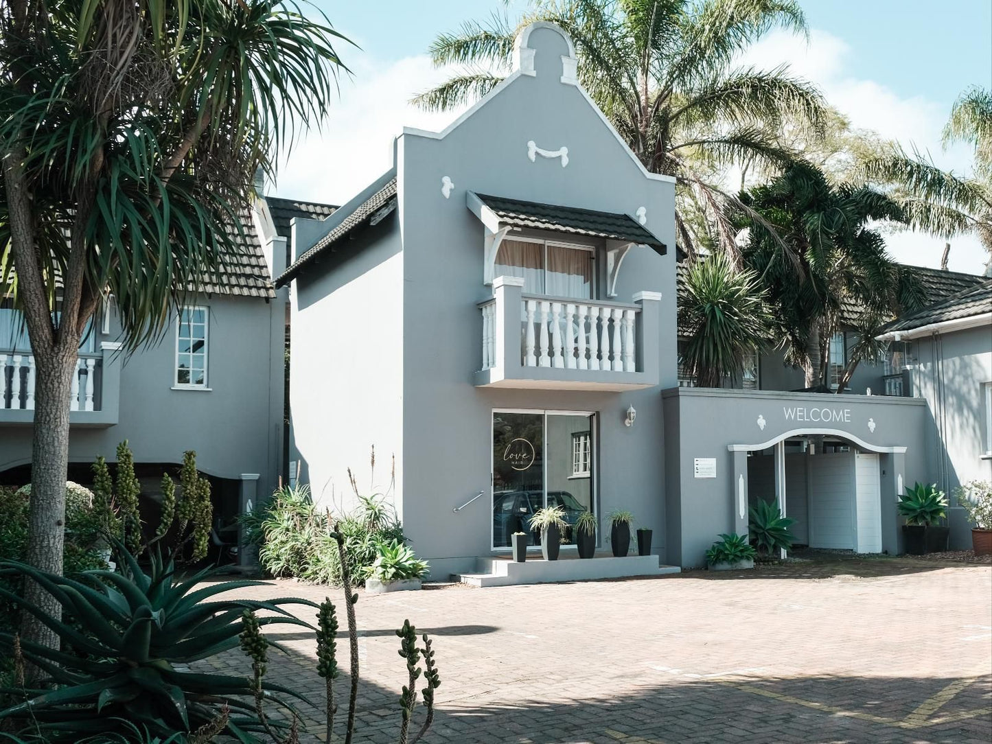 George Lodge International Camphers Drift George Western Cape South Africa House, Building, Architecture, Palm Tree, Plant, Nature, Wood