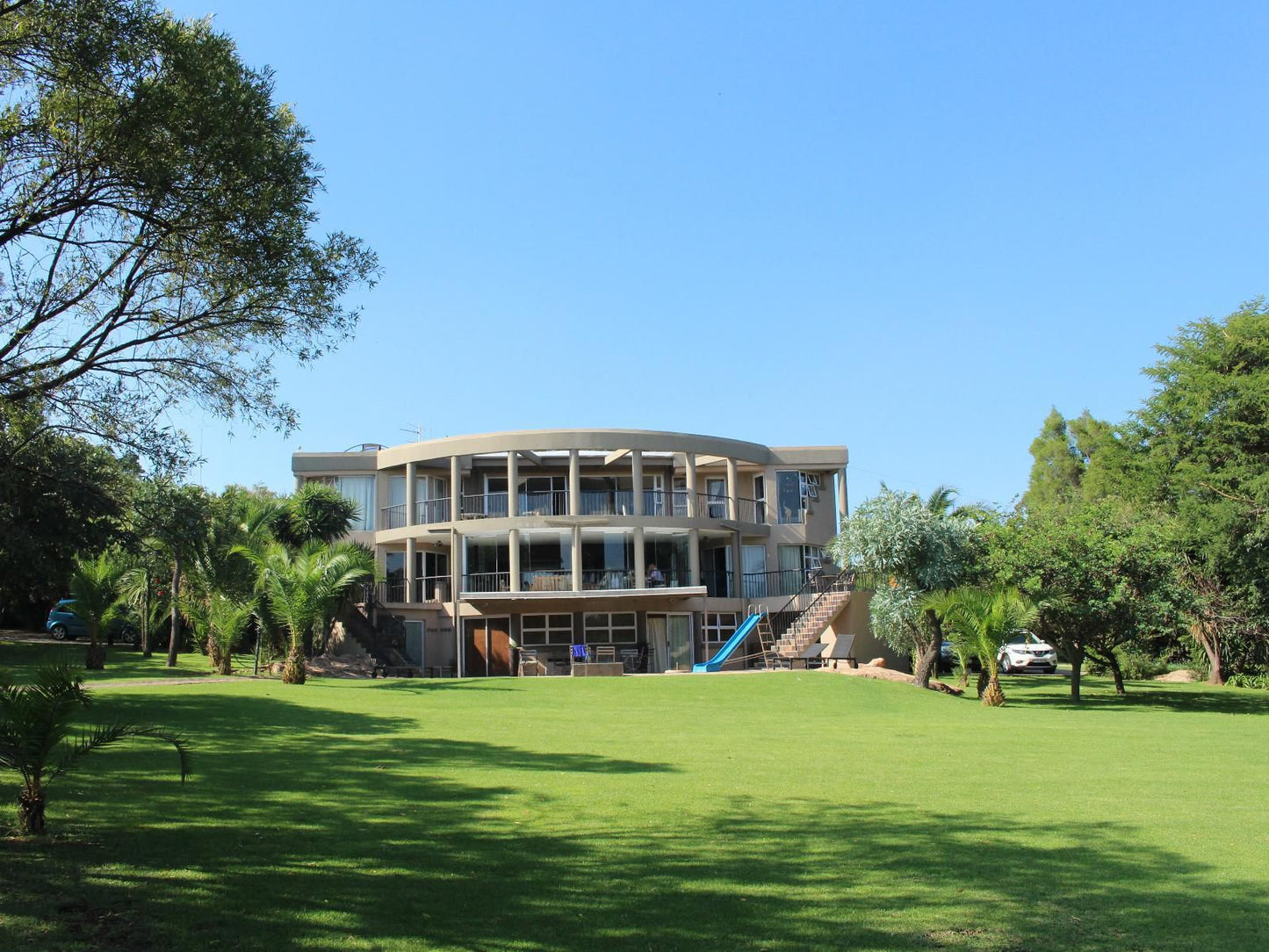 Glenda S Guest Suites Beaulieu Johannesburg Gauteng South Africa Complementary Colors, Palm Tree, Plant, Nature, Wood, Ball Game, Sport, Golfing