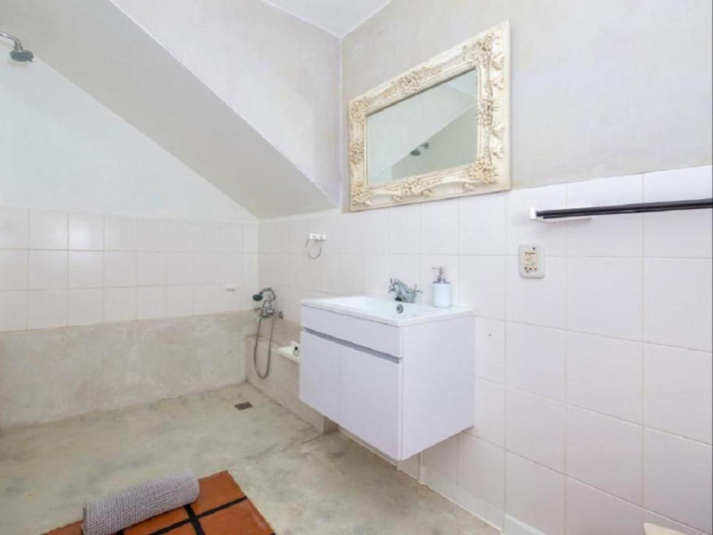 Glenview Heads Apartments The Heads Knysna Western Cape South Africa Unsaturated, Bathroom