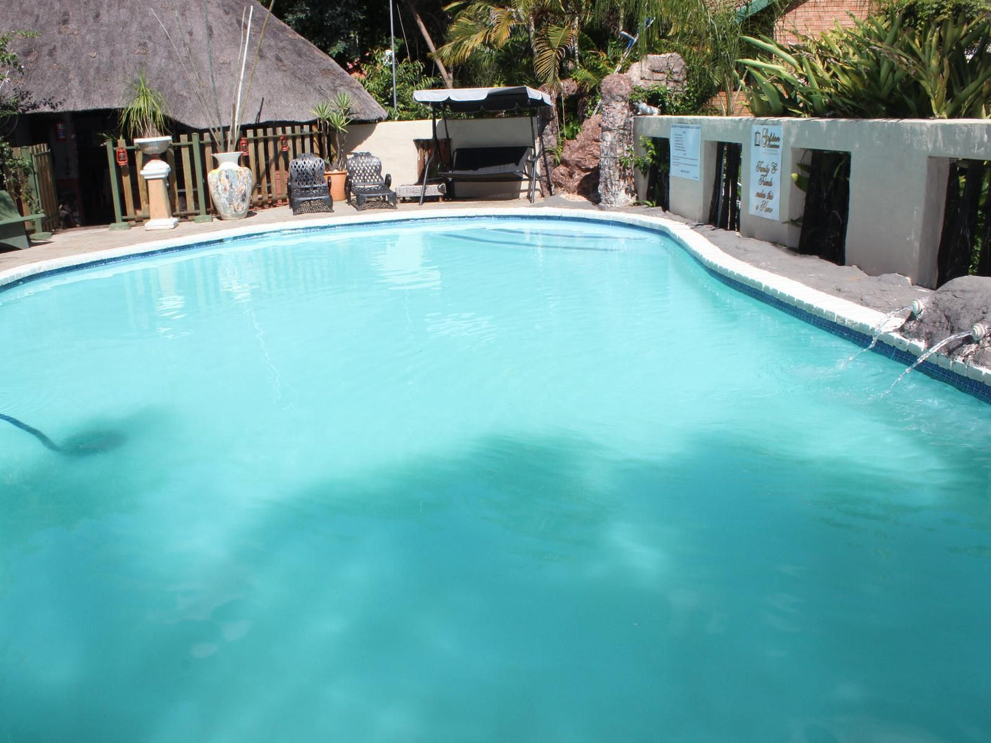 Golden Lantern Town Lodge, Swimming Pool