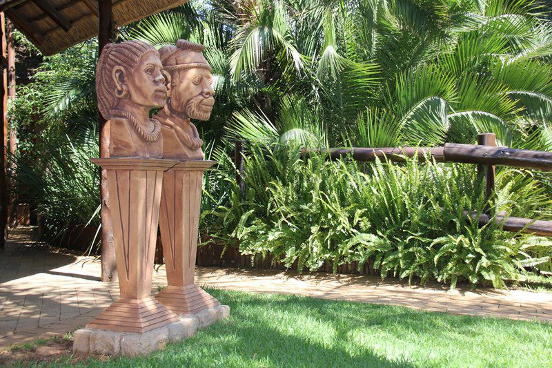 1 Goodnight Guest Lodge Bedfordview Johannesburg Gauteng South Africa Palm Tree, Plant, Nature, Wood, Statue, Architecture, Art