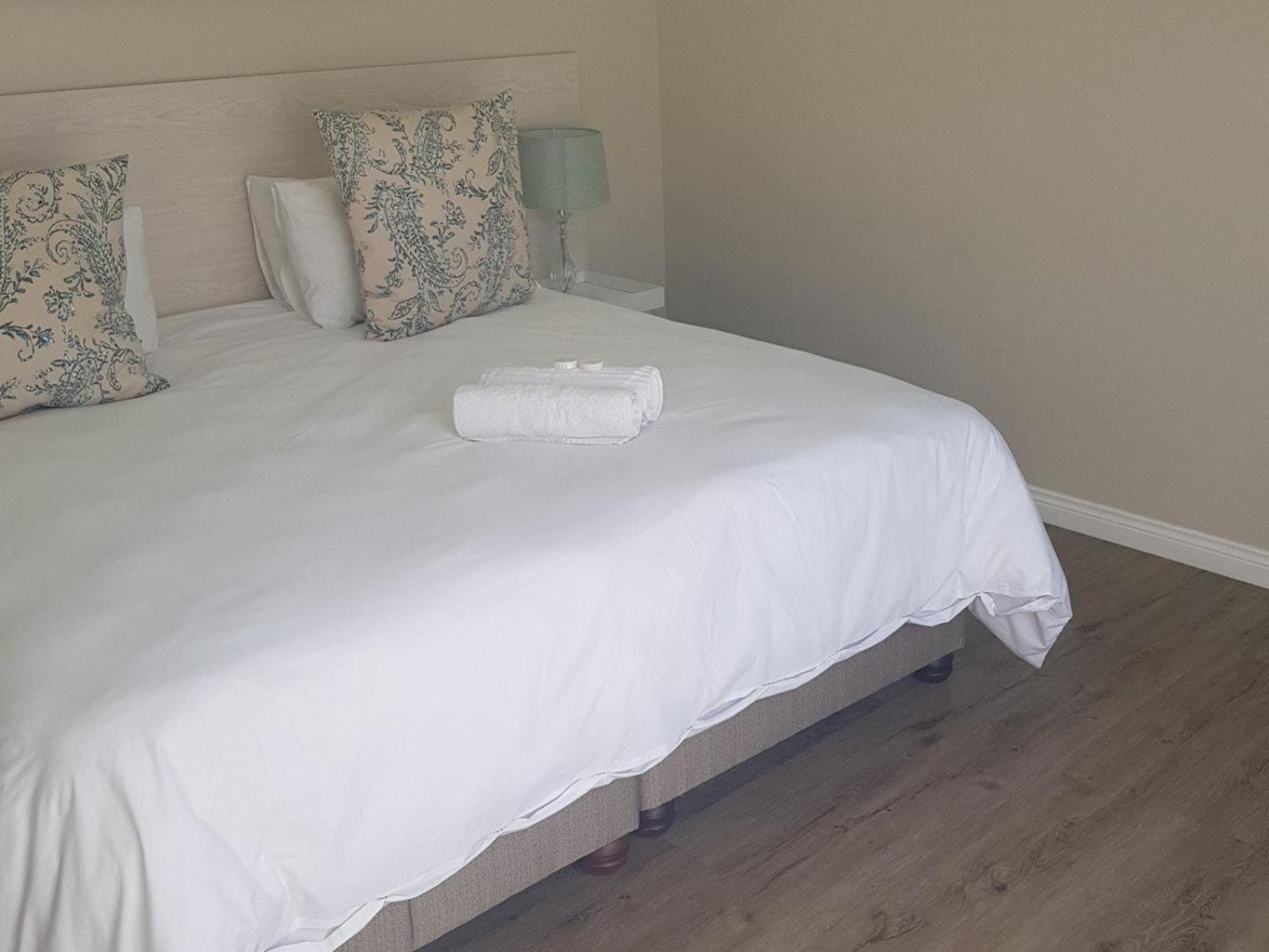 Executive 2 Bedroom Apartment @ Goulden Street Guest House