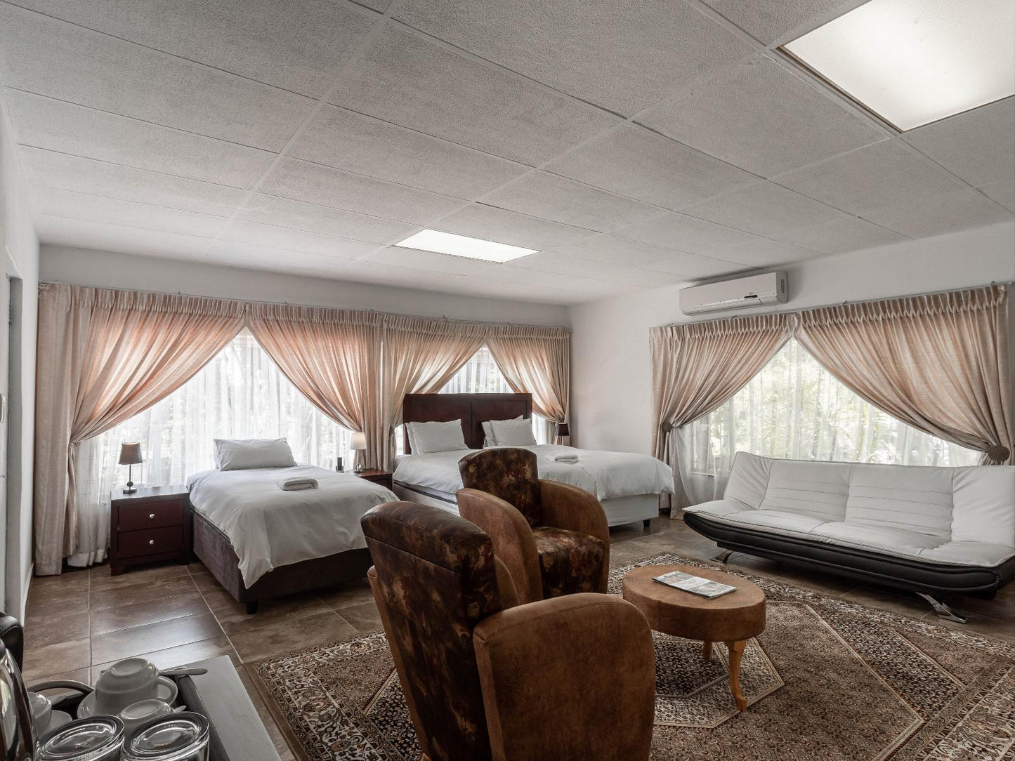 Deluxe Family Room @ Graceland Conference & Lifestyle Centre