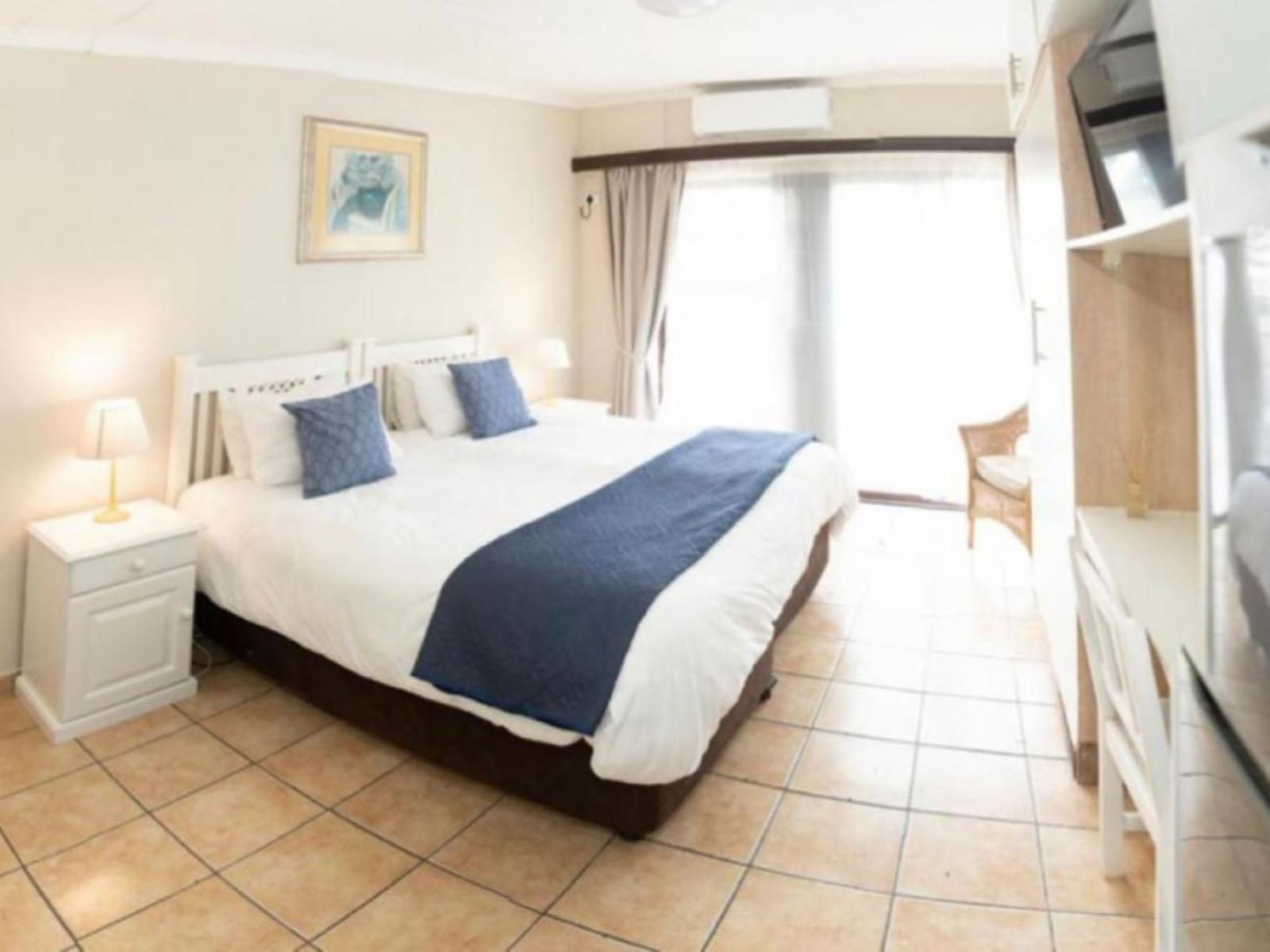 Gracelands Beach Lodge, Family Room 1 (Self Catering), Bedroom