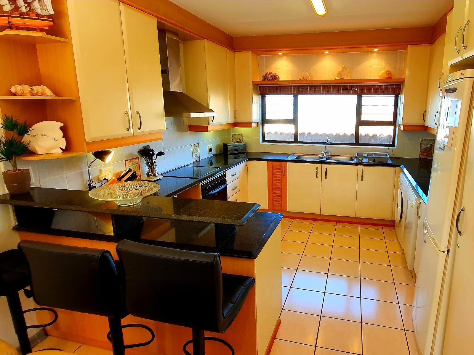 Gradwell Letting And Management, Marine Glen 6, Kitchen