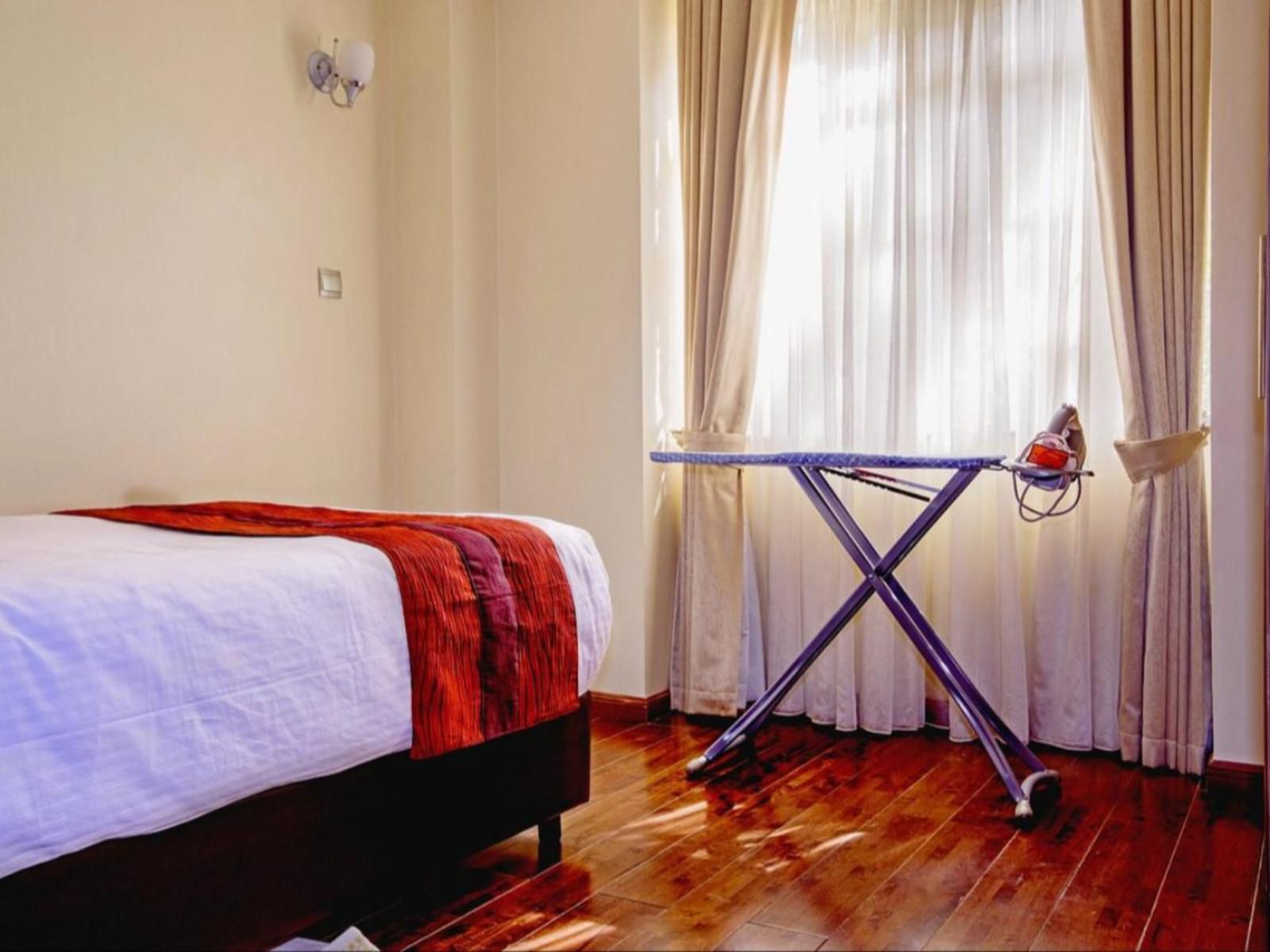 Gramo Suites, Deluxe Studio, Bedroom