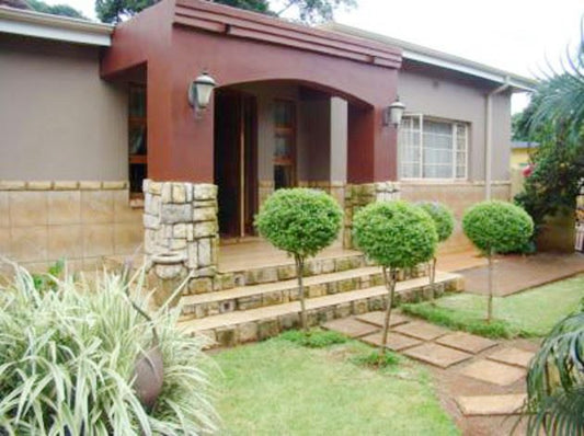 Grapevine Guesthouse Makhado Louis Trichardt Limpopo Province South Africa House, Building, Architecture, Garden, Nature, Plant