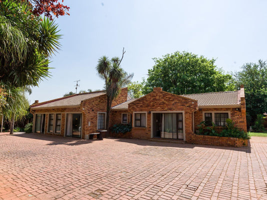 Green Fig Guest House Brakpan Johannesburg Gauteng South Africa House, Building, Architecture, Palm Tree, Plant, Nature, Wood