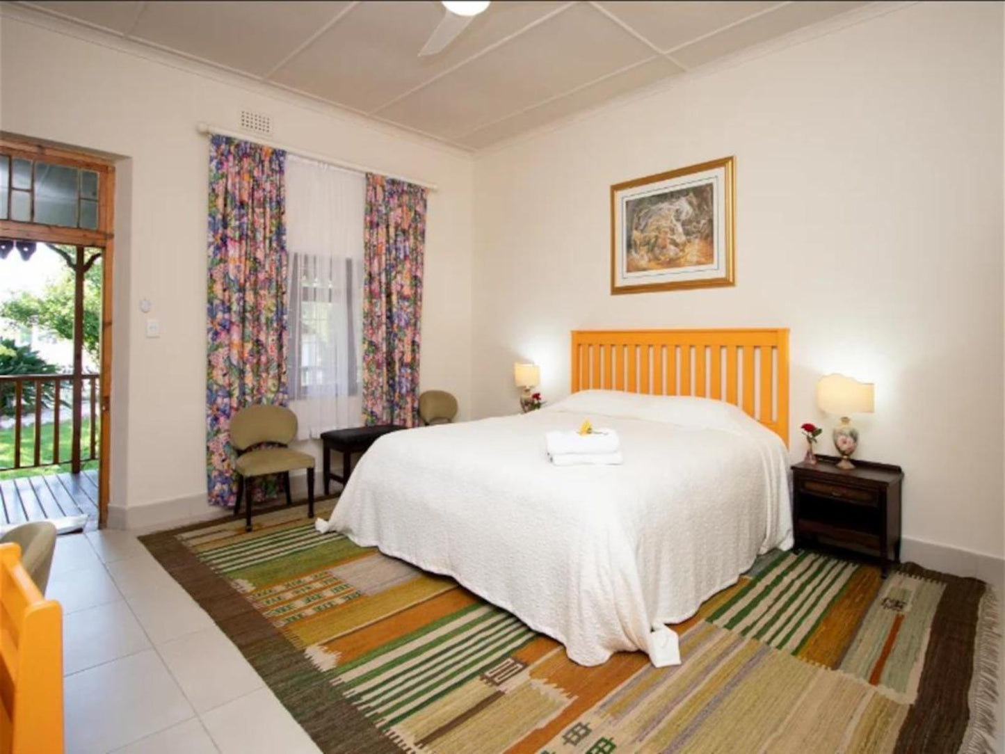 King Bed - Wheelchair friendly @ Green Olive Guesthouse