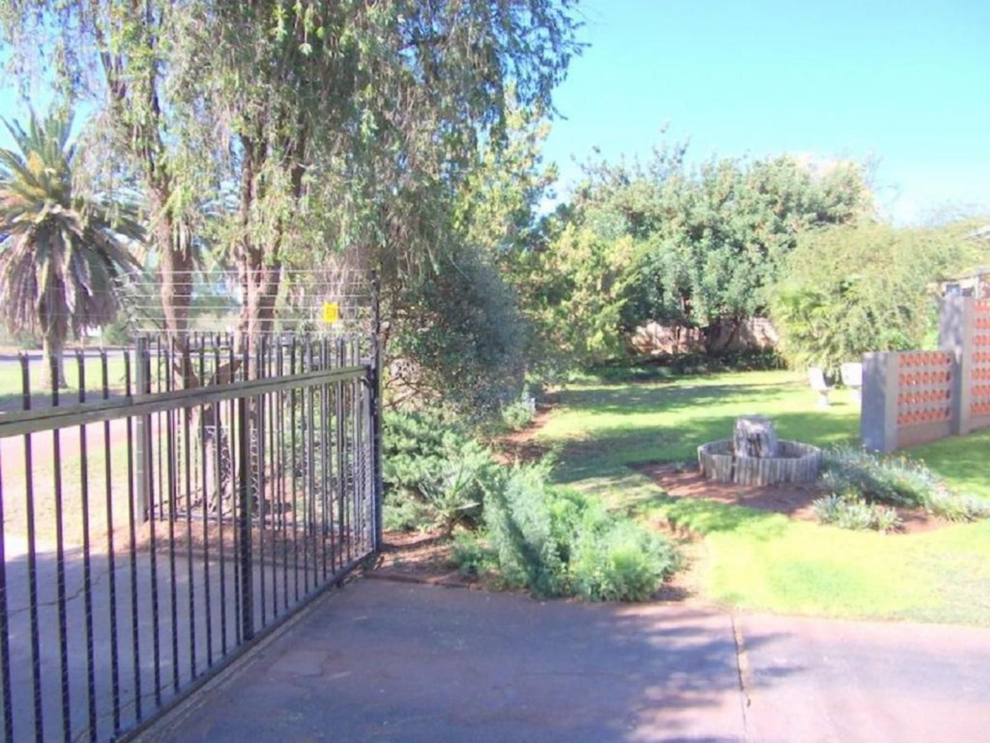 The Guesthouse On Main Kuruman Northern Cape South Africa Complementary Colors, Gate, Architecture, Garden, Nature, Plant