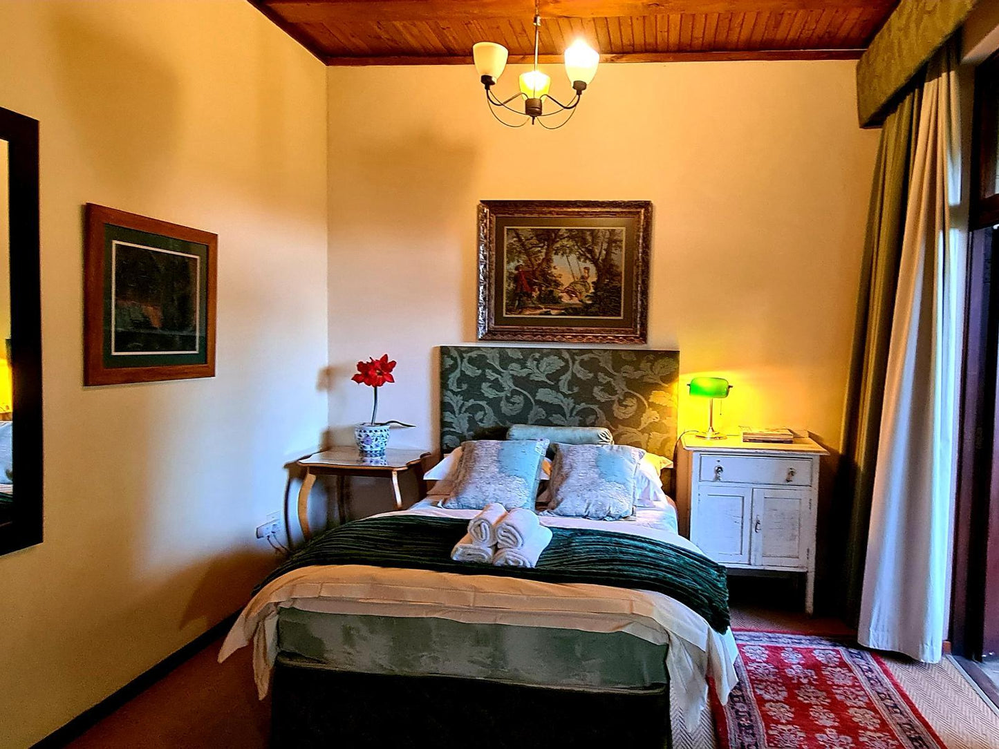 Classic Double Rooms @ Africa River Lodge