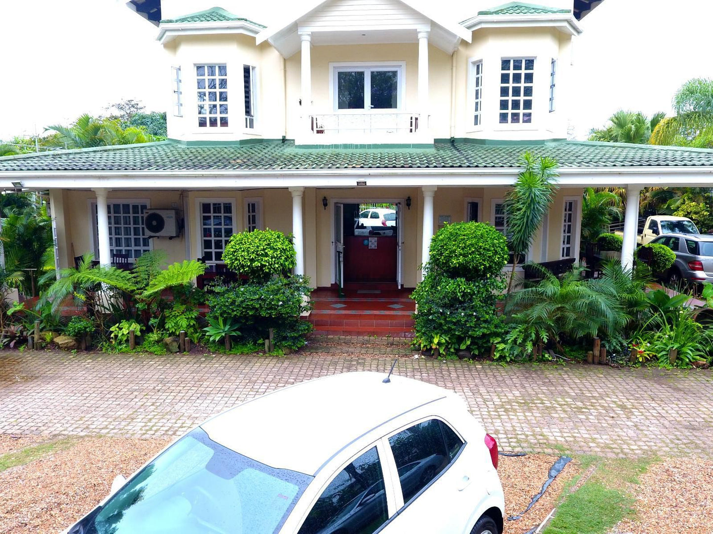 Gumtree Lodge Mount Edgecombe Durban Kwazulu Natal South Africa Building, Architecture, House, Car, Vehicle