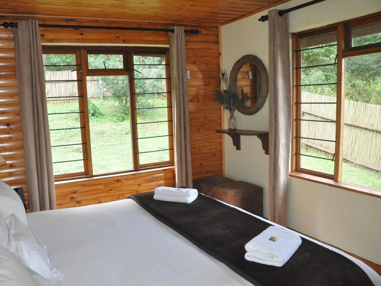 Gunyatoo Trout Farm And Guest Lodge Sabie Mpumalanga South Africa Cabin, Building, Architecture, Bedroom