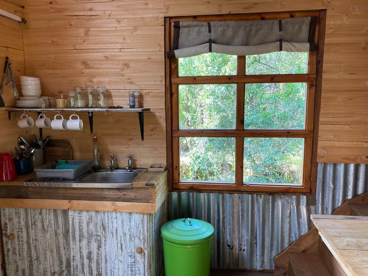 The ECO Love Shack @ Gunyatoo Trout Farm & Guest Lodge