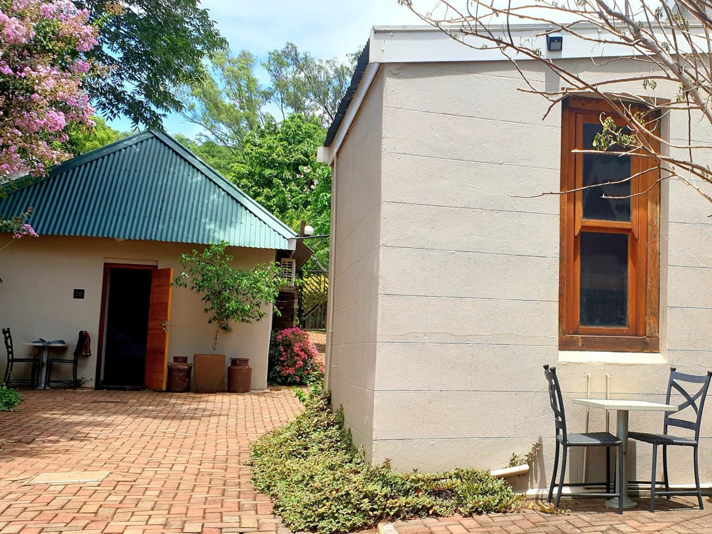 Haggards Hilldrop B And B Newcastle Kwazulu Natal South Africa Building, Architecture, House