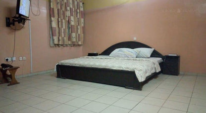 Hail Henrietta Hotel Tripple H Riviera Pretoria Tshwane Gauteng South Africa Bedroom