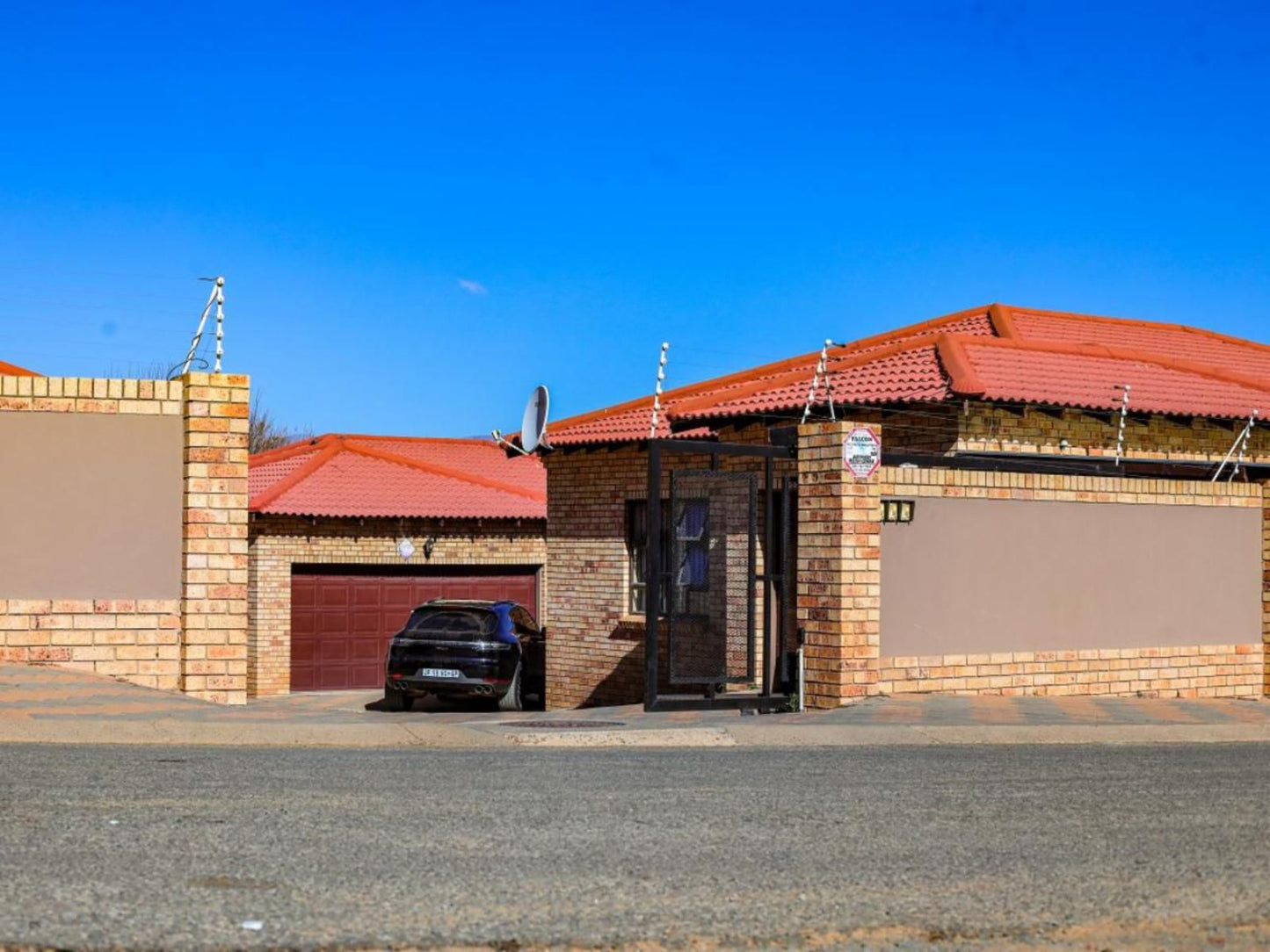 Hakgosi Self Catering Apartments Phuthaditjhaba Free State South Africa Complementary Colors