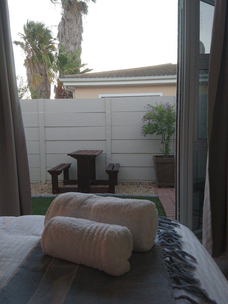 Unsaturated, Plant, Nature, Garden, Hamilton Garden Suites, Parklands, Blouberg