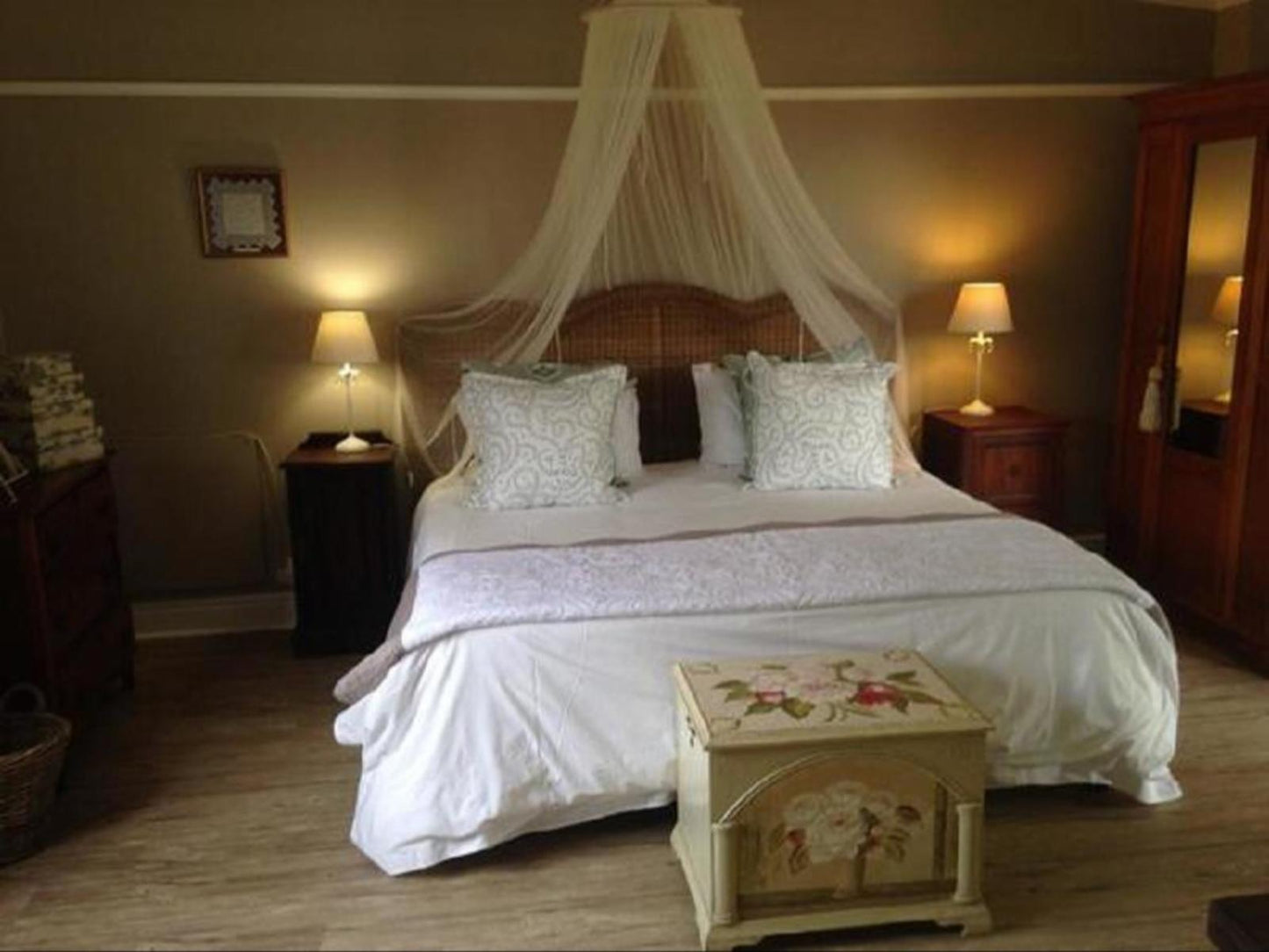 Cara Cara Deluxe Room @ Happy Lands B&B Addo South Africa