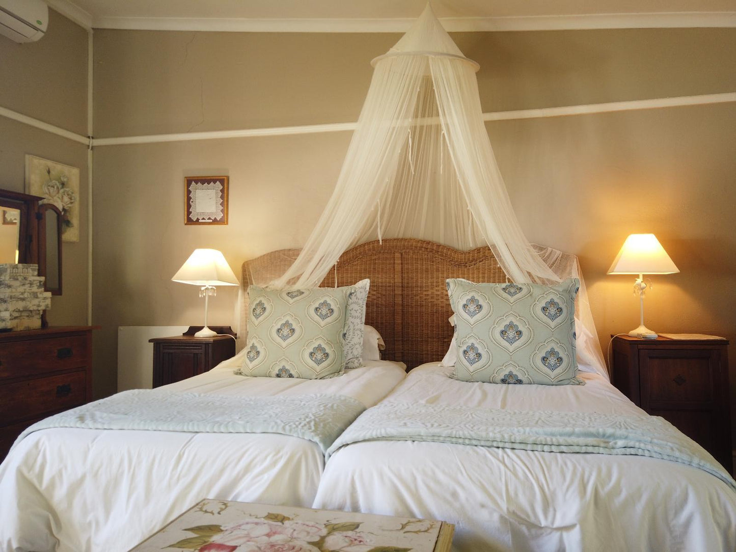 Cara Cara Deluxe Room @ Happy Lands B&B Addo South Africa