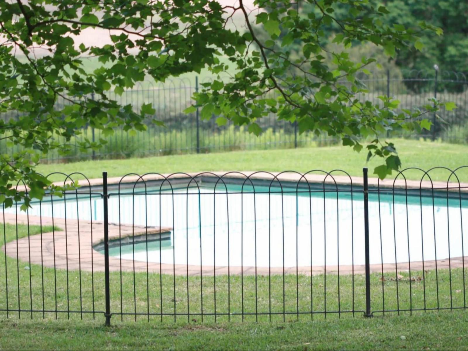 Harrington House, Gate, Architecture, Swimming Pool