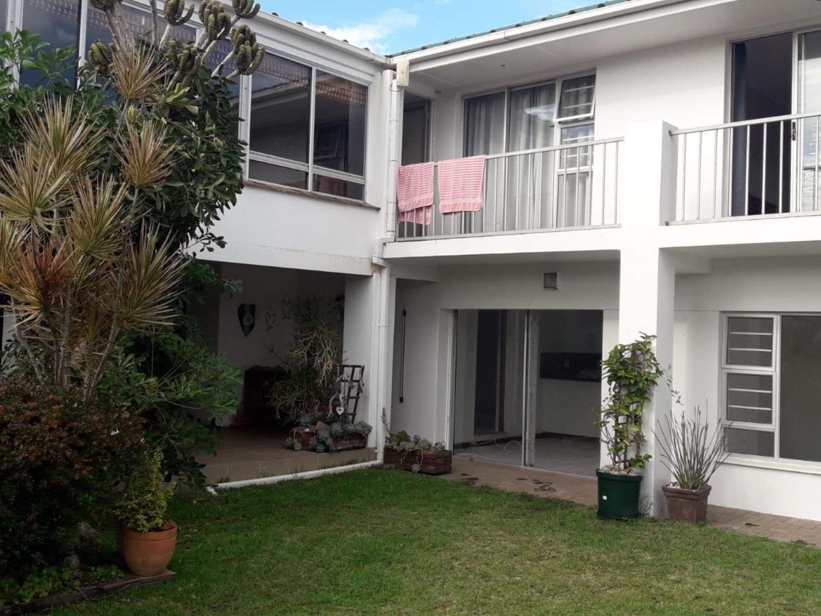 Harvest Hotel Gonubie East London Eastern Cape South Africa House, Building, Architecture, Palm Tree, Plant, Nature, Wood